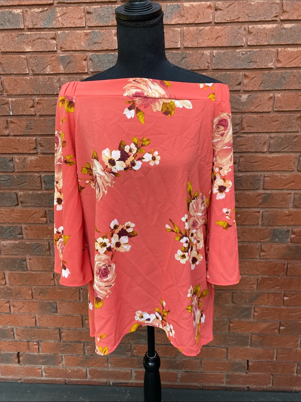 Off-the-Shoulder Coral Floral Women’s Top M